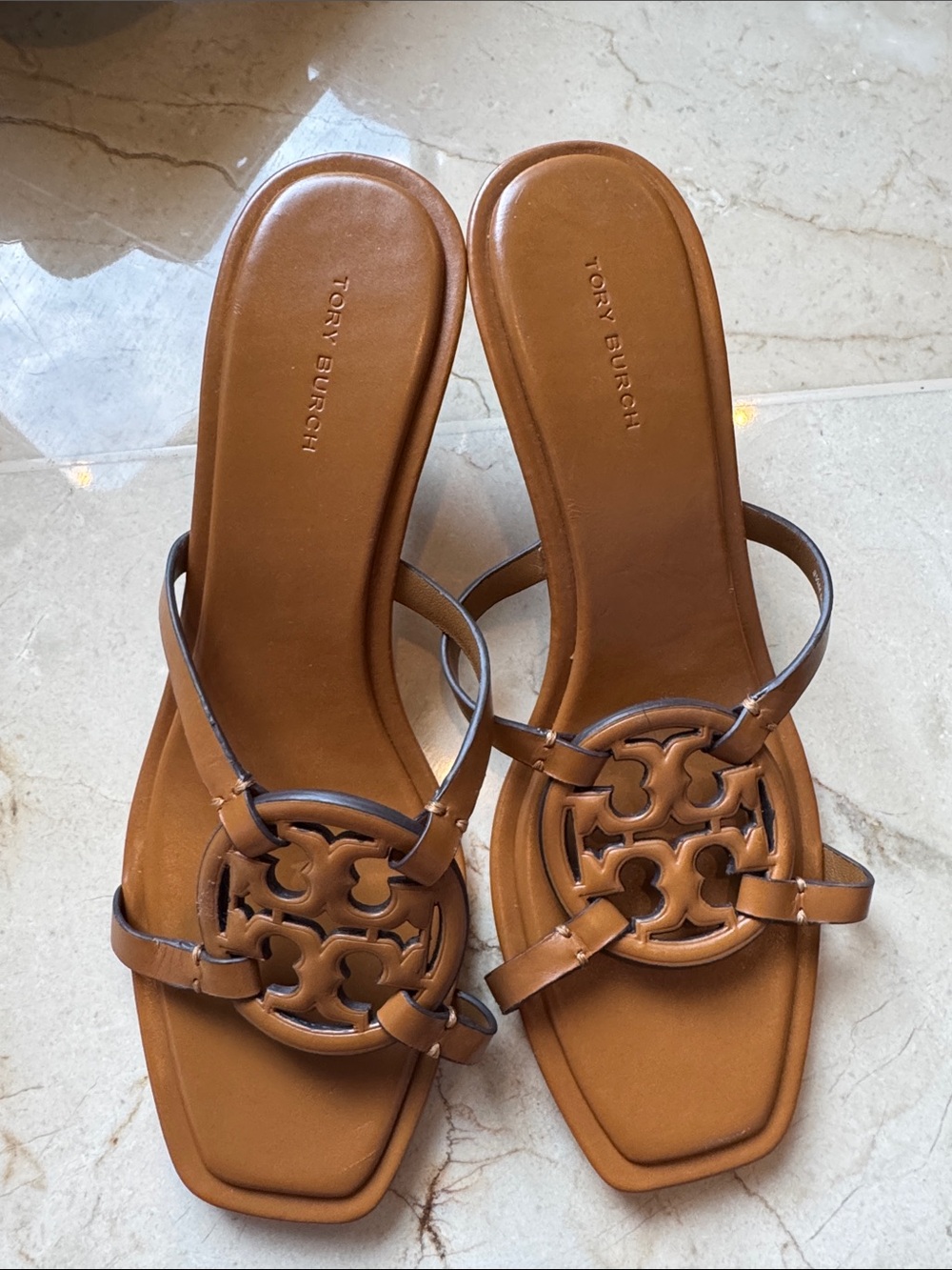 Tory Burch Tan Leather miller logo sandal size 8.5 like new kitten heel m